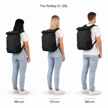 The Rolltop 21–26L – størrelsessammenligning på personer som er 160, 170 og 180 cm høye.